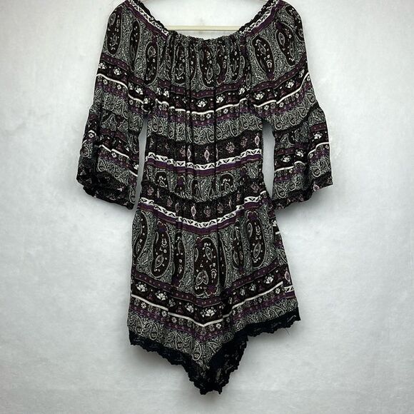 Forever 21 romper Size Small Floral Shorts Black Purple White Flowy Boho Sz M - Picture 3 of 12